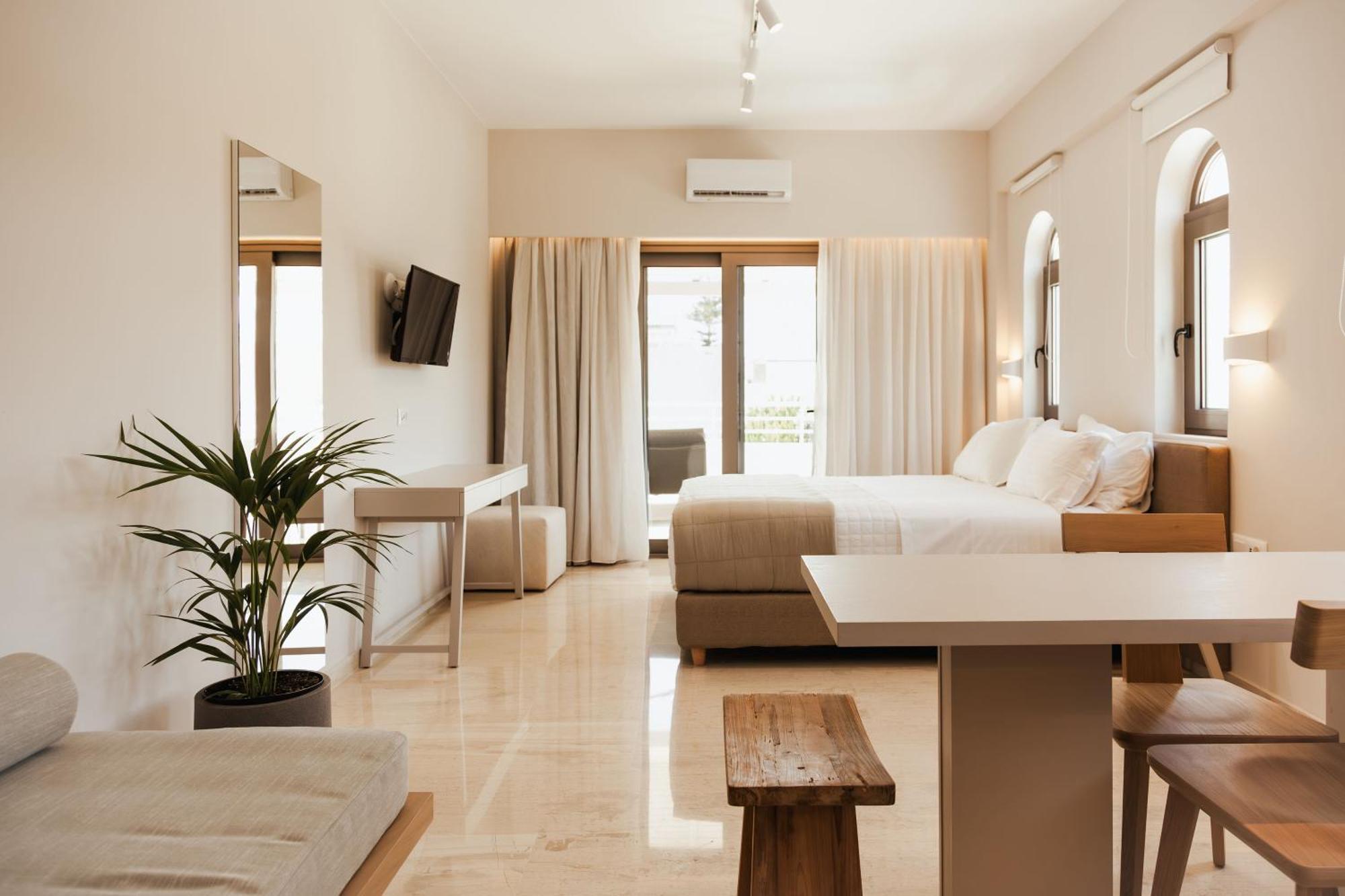 Ariadne Suites Плакиас Экстерьер фото