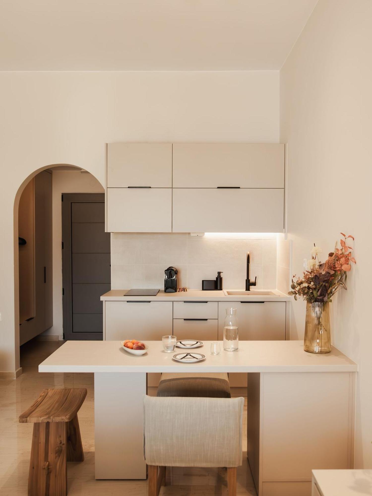 Ariadne Suites Плакиас Экстерьер фото
